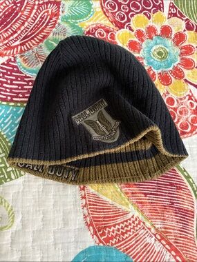 Call of Duty Black & Brown Rib Knit Beanie